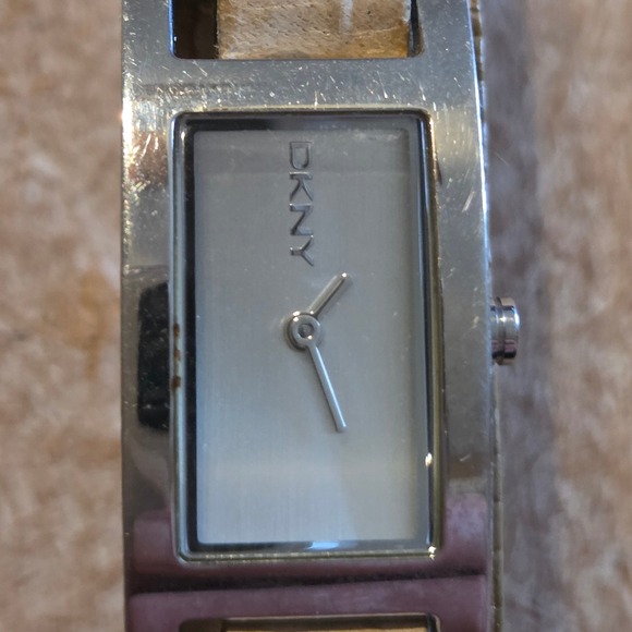 Designer Watch Lot 7pc Jaz Paris Guess Juicy Couture DKNY(2) Kenneth Cole Timex